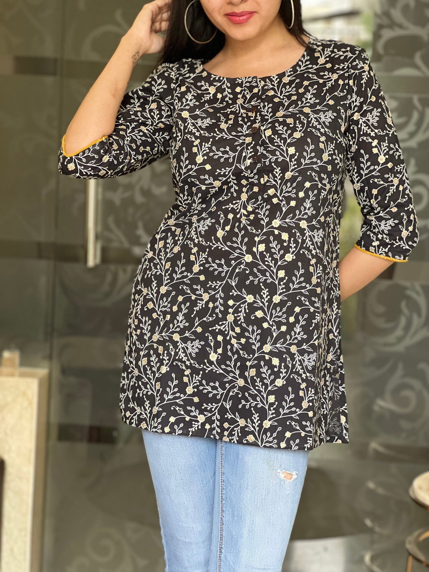 Black designing kurti